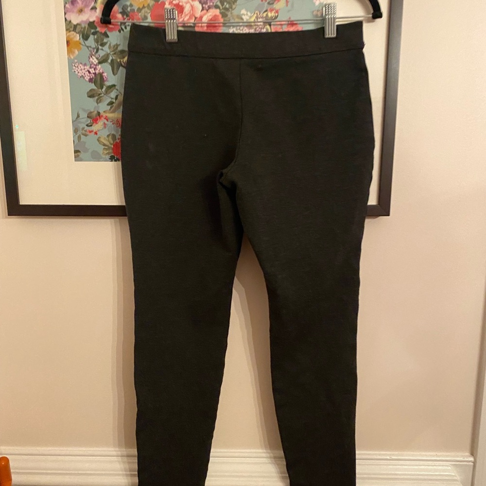 Studio M High Waist Ponte
Leggings, sz Small - Picture 8 of 9
